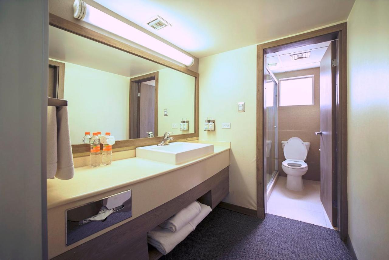 Holiday Inn Hotel & Suites Chihuahua By Ihg מראה חיצוני תמונה