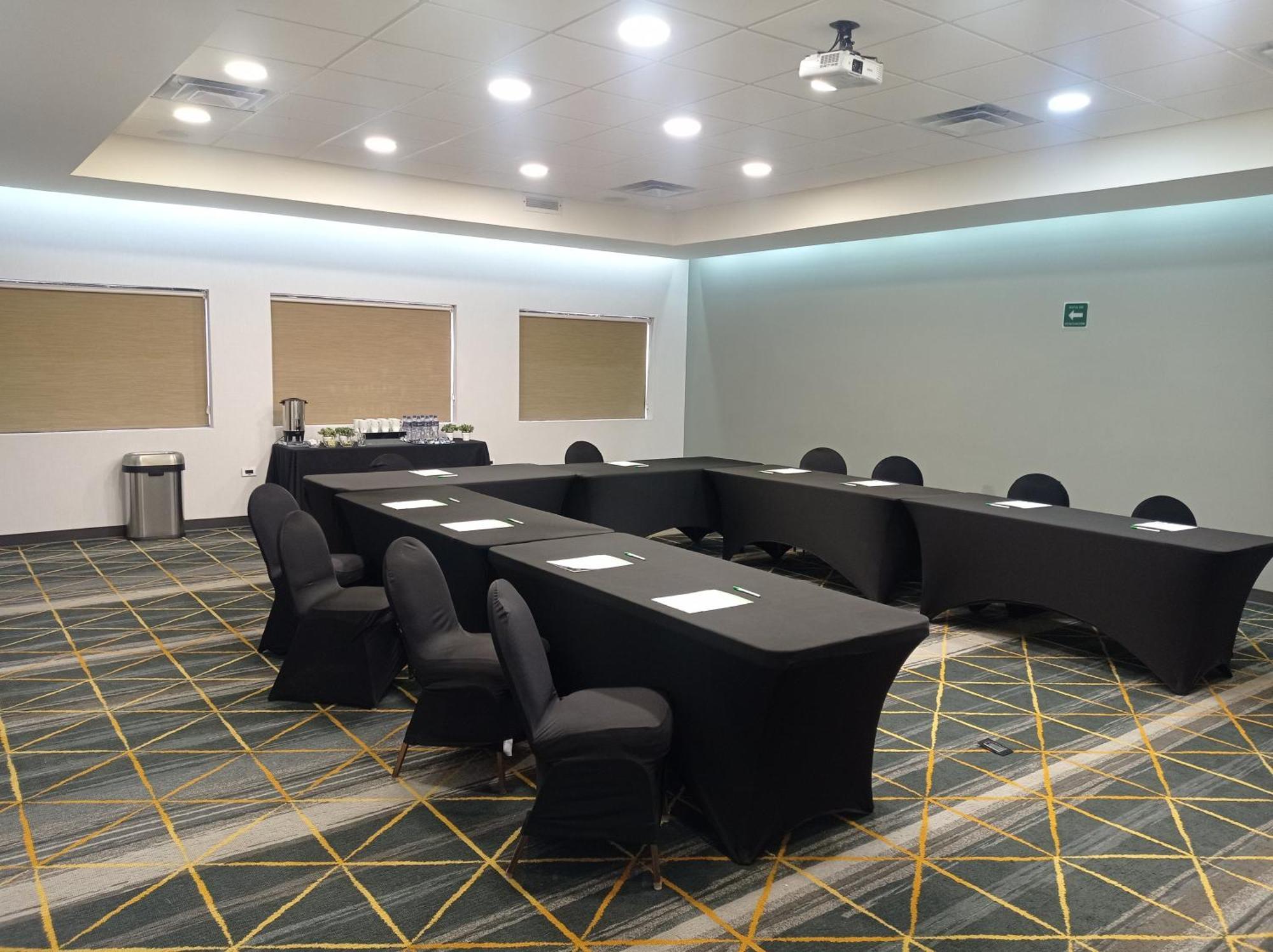 Holiday Inn Hotel & Suites Chihuahua By Ihg מראה חיצוני תמונה